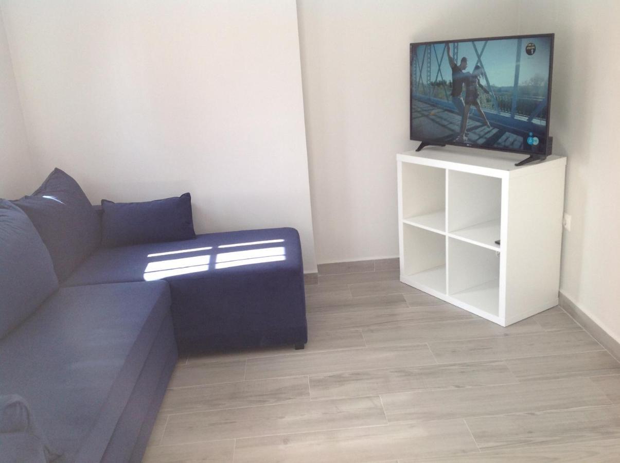 Apartamento Las Naciones 2 เบนัลมาเดนา ภายนอก รูปภาพ
